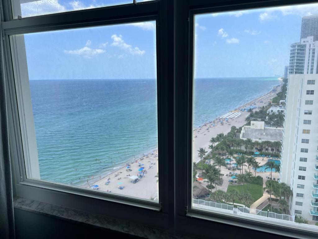Penthouse Beach Front 1St Line, 2 Bedroom 2 Ba, New Decoration & Furnitures, Unobstructed View Of The Beautiful Atlantic, Free Parking Hollywood Eksteriør bilde