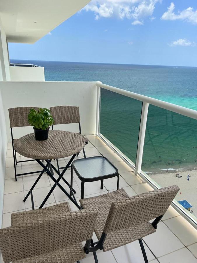 Penthouse Beach Front 1St Line, 2 Bedroom 2 Ba, New Decoration & Furnitures, Unobstructed View Of The Beautiful Atlantic, Free Parking Hollywood Eksteriør bilde