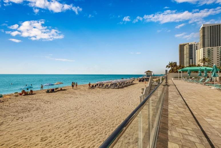 Penthouse Beach Front 1St Line, 2 Bedroom 2 Ba, New Decoration & Furnitures, Unobstructed View Of The Beautiful Atlantic, Free Parking Hollywood Eksteriør bilde